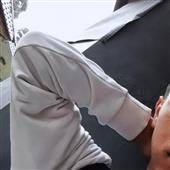 B