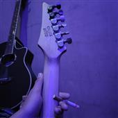 Tr