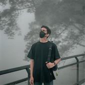 Mo